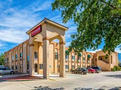 Econo Lodge Inn Suites Suburbs