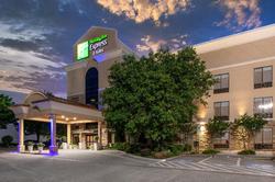 Holiday Inn Express Suites Arlington I 20 Parks Ma