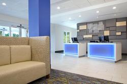 Holiday Inn Express and Suites Columbus North