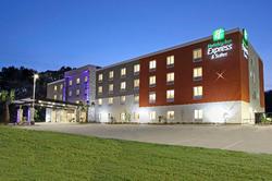 Holiday Inn Express and Suites Columbus North