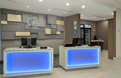 Holiday Inn Express and Suites Columbus North