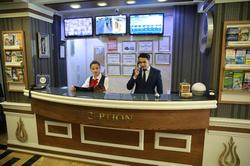 Black Pearl Hotel