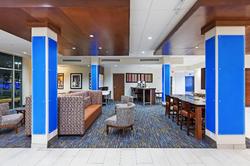 Holiday Inn Exp & Sts Tulsa South - Woodland Hills