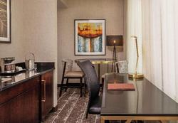 DoubleTree by Hilton Youngstown Downtown, OH