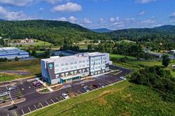 Tru by Hilton Roanoke Hollins