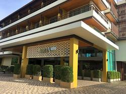 Aqua Resort SHA by ZUZU