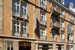 Hotel D