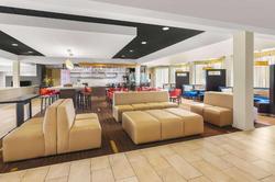 Super 8 by Wyndham Dallas Love Field Airport