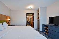 Country Inn & Suites by Radisson Bloomington-Norma