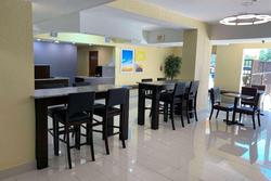 Days Inn & Suites Tampa/Raymond James Stadium