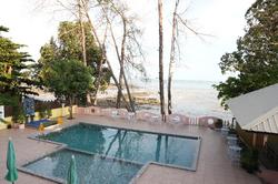 Anyavee Chom by The Sea
