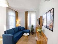 Comfort Suites Apart Hotel