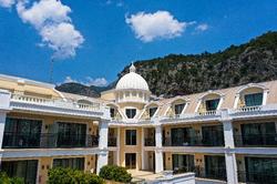 Juju Premier Palace