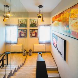 Chala Number 2 Art and Gallery House