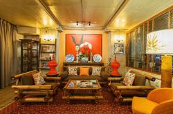 Chala Number 2 Art and Gallery House
