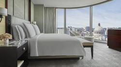 Four Seasons Hotel One Dalton Street Boston