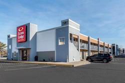 Econo Lodge Inn Suites Columbus Area