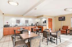 OYO Hotel Tulsa International Airport