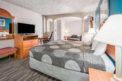 Econo Lodge Inn & Suites Oklahoma City