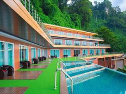 Phi Phi Cliff Beach Resort (SHA+)