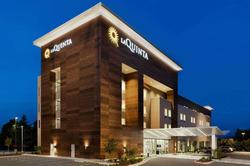 La Quinta Inn Suites By Wyndham Burlington