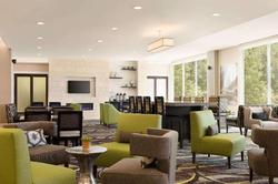 La Quinta Inn Suites By Wyndham Burlington