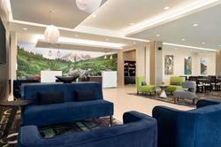 La Quinta Inn Suites By Wyndham Burlington