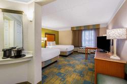 La Quinta Inn Suites Greensboro Nc