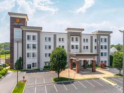 La Quinta Inn Suites Columbus Edinburgh