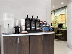 La Quinta Inn Suites Columbus Edinburgh