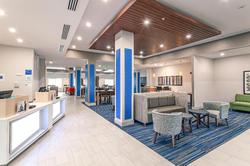 Holiday Inn Express & Suites Columbus -Worthington