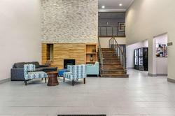 Clarion Pointe Columbus