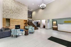 Clarion Pointe Columbus