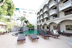 Honey Lodge