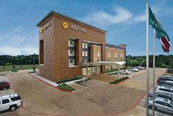 La Quinta Inn Suites By Wyndham College Station So