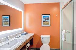 La Quinta Inn Suites By Wyndham Waco Baylor Downto