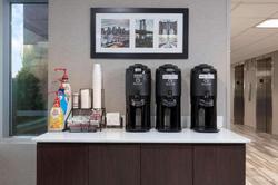 La Quinta Inn Suites By Wyndham Clifton Rutherford