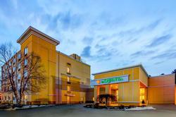 La Quinta Inn Suites By Wyndham Danbury