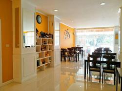 Phaithong Sotel Resort