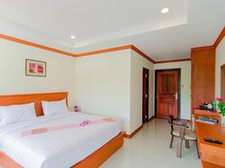 Phaithong Sotel Resort