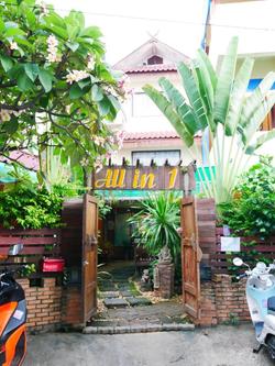 All In 1 Guesthouse Chiang Mai