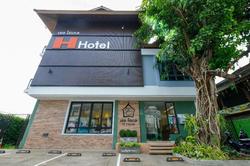 H Hotel Phrasing