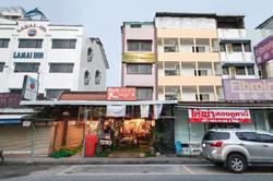 Vech Guesthouse Patong by ZUZU