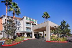 Courtyard By Marriott Oakland Airport