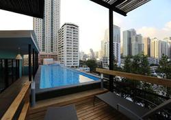 Tints Of Blue Hotel