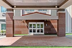 La Quinta Inn Suites By Wyndham Raymondville