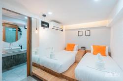 Journey Hostel Surat