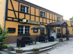 Riverside Inn