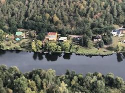 Riverside Inn