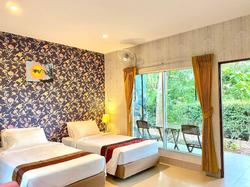 Canal Resort